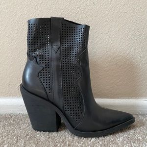 Steve Madden Western Booties